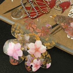 Epoksi Silikon Kalıp Çoklu Yaprak Figür Modelleri Delikli Kolye Küpe Kalıbı Epoksi Silikon Kalıp Çoklu Yaprak Figür Modelleri Delikli Kolye Küpe Kalıbı