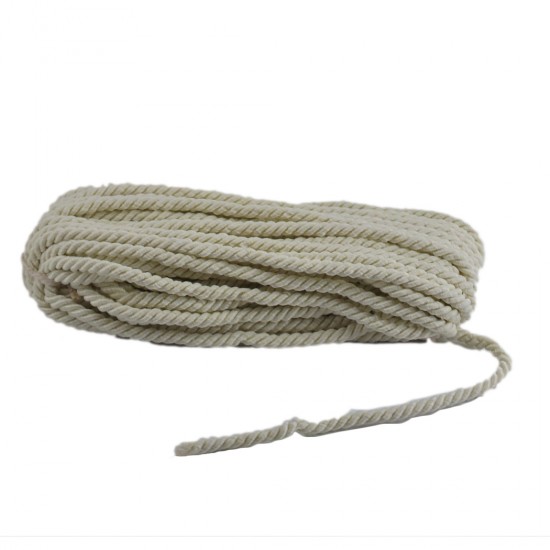 Kordon İp Sarmanlı Kalın 5 Mm Örgü İp (50 Metre) Kordon İp Sarmanlı Kalın 5 Mm Örgü İp (50 Metre)