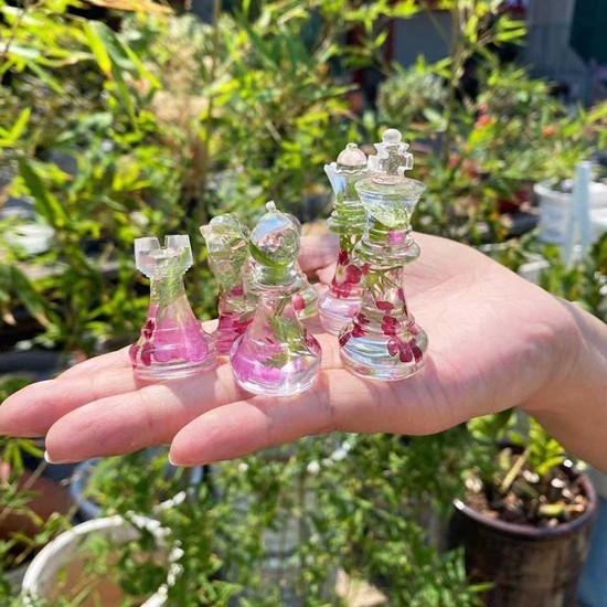 Epoksi Reçine Silikon Kalıp Üç Boyutlu Satranç Taşları Kalıbı Seti 16 Lı Epoksi Reçine Silikon Kalıp Üç Boyutlu Satranç Taşları Kalıbı Seti 16 Lı