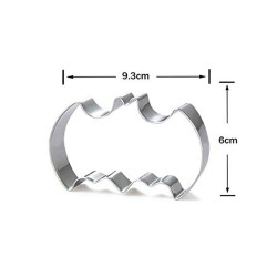 Kek Kurabiye Ve Pasta Kalıbı Metal Şekilli Batman 9.3X6 CM Kek Kurabiye Ve Pasta Kalıbı Metal Şekilli Batman 9.3X6 CM