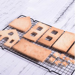 Kurabiye Adam Evi Yapım Seti Kurabiye Kalıbı Seti (3 Parça) Kurabiye Adam Evi Yapım Seti Kurabiye Kalıbı Seti (3 Parça)