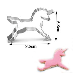 Unicorn Kek Kurabiye Ve Pasta Kalıbı Metal 8.5X8.5 CM Unicorn Kek Kurabiye Ve Pasta Kalıbı Metal 8.5X8.5 CM