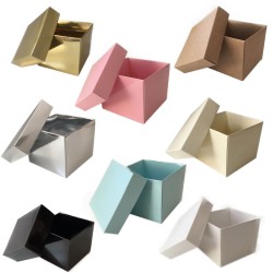 Komple Karton Kutu Düz Renk 8x8x6.5 CM (25 Adet) Komple Karton Kutu Düz Renk 8x8x6.5 CM (25 Adet)